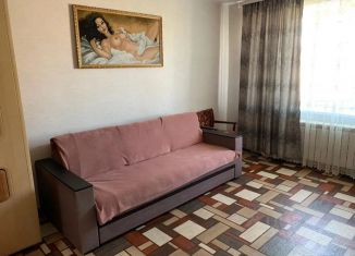 Аренда 2-ком. квартиры, 50 м2, Славгород, 2-й микрорайон, 18