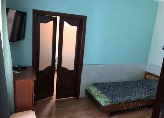Сдам 2-комнатную квартиру, 40 м2, Керчь, улица Карла Маркса, 33
