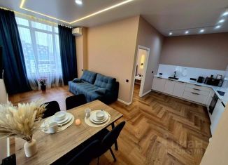 Аренда однокомнатной квартиры, 50 м2, Астрахань, улица Бехтерева, 2Б