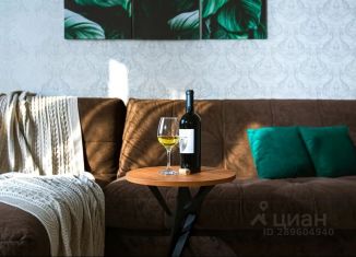 Сдам в аренду 2-ком. квартиру, 44 м2, Чувашия, улица Пирогова, 2к2