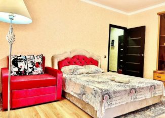Сдается в аренду 1-ком. квартира, 40 м2, Астрахань, улица Савушкина, 6Д