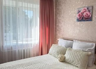 Сдаю двухкомнатную квартиру, 43 м2, Чувашия, улица Богдана Хмельницкого, 127