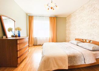 Сдается в аренду 3-комнатная квартира, 85 м2, Вологда, Советский проспект, 84А