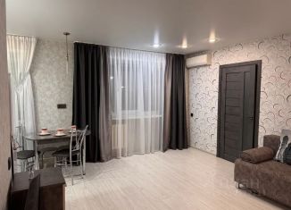 Сдается в аренду 2-комнатная квартира, 45 м2, Елец, площадь Победы, 3