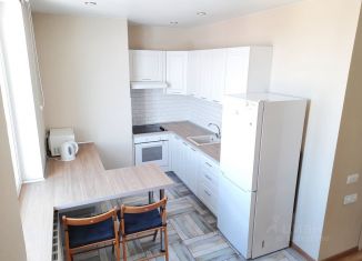 Сдам в аренду 1-ком. квартиру, 50 м2, Самара, улица Урицкого, 23