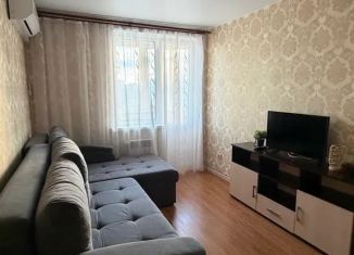 Сдам 1-ком. квартиру, 35 м2, Самарская область, улица Дыбенко, 27А