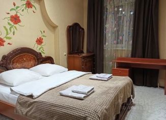 Сдача в аренду двухкомнатной квартиры, 56 м2, Мурманск, улица Шмидта, 2