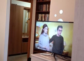 Сдам в аренду 1-ком. квартиру, 35 м2, Самара, улица Карбышева, 24, Советский район