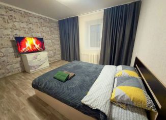 Сдам в аренду 2-комнатную квартиру, 67 м2, Белгород, улица Чехова, 32