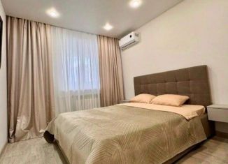 Сдаю 1-комнатную квартиру, 38 м2, Благовещенск, улица Василенко, 3/3