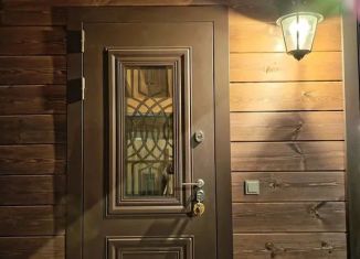 Сдается 2-ком. квартира, 90 м2, Псков, улица Набат, 8