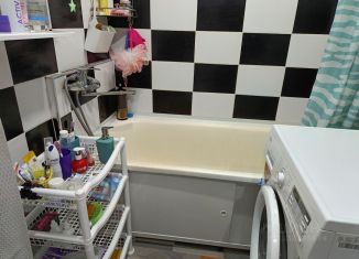 Продам 2-ком. квартиру, 43 м2, Самара, Промышленный район, проспект Карла Маркса, 326