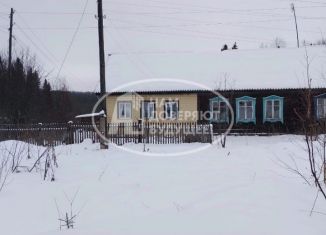 Продается трехкомнатная квартира, 33 м2, Удмуртия, Больничная улица, 2