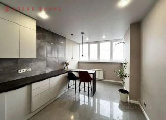 Продажа 2-ком. квартиры, 66.2 м2, Самара, проспект Карла Маркса, 200