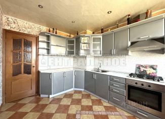 Продажа 4-комнатной квартиры, 88.8 м2, Смоленск, Заднепровский район, улица Маршала Ерёменко, 28