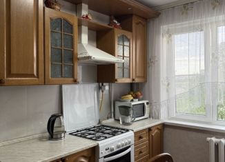 Продажа 3-комнатной квартиры, 65 м2, Чебоксары, проспект Тракторостроителей, 77, Калининский район
