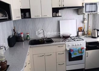 Продажа 2-комнатной квартиры, 43.6 м2, Мурманск, проспект Героев-Североморцев, 21, Ленинский округ