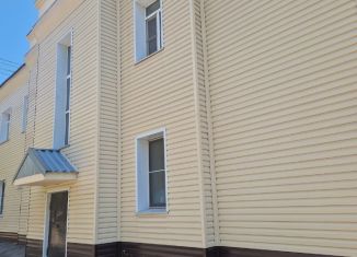 Продам 4-ком. квартиру, 87.6 м2, Барнаул, улица Профинтерна, 10, Железнодорожный район