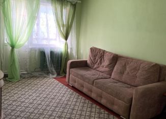 Трехкомнатная квартира на продажу, 58.5 м2, Ревда, улица Советских Космонавтов, 5А