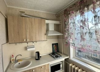 Продажа 2-комнатной квартиры, 41.5 м2, Мурманская область, проезд Михаила Ивченко, 3