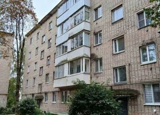 Продам 3-ком. квартиру, 51.4 м2, Смоленская область, улица Маршала Ерёменко, 48