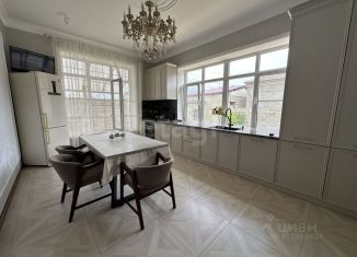 Продаю дом, 230 м2, Каспийск, улица Кирова, 135
