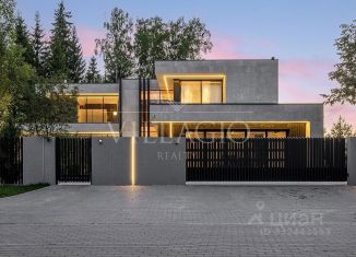 Продам дом, 800 м2, территория ДЗ Шервуд
