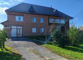 Продаю коттедж, 532 м2, Юрга, улица Тургенева, 41А