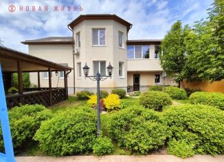 Продам коттедж, 276.1 м2, поселок Власть Труда, Школьная улица