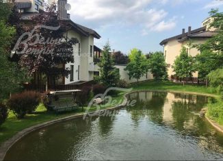Продаю дом, 2200 м2, деревня Бурцево