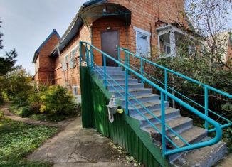 Продаю дом, 346 м2, Калачинск, улица Папко, 1