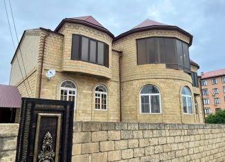 Сдам в аренду дом, 280 м2, Дагестан, улица Н. Нариманова, 88