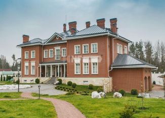 Продаю коттедж, 970 м2, Ленинградская область