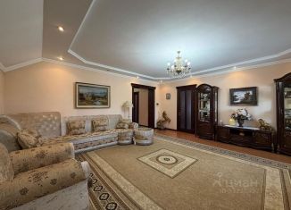 Продается дом, 212.1 м2, Нальчик, улица Маяковского, 73, район Колонка