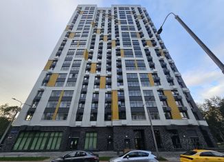 Продаю гараж, 13.3 м2, Москва, улица Демьяна Бедного, 17, метро Бульвар Генерала Карбышева