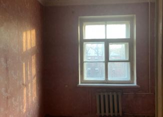 Продаю комнату, 98 м2, Павловск, улица Обороны, 6