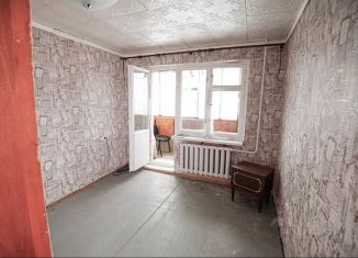 Продам комнату, 68.9 м2, Ленинградская область, улица Радищева, 30