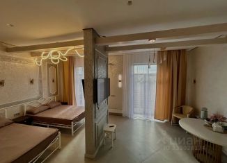 Сдаю в аренду комнату, 32 м2, Усть-Катав, улица Строителей, 23