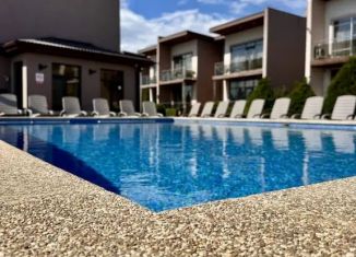 Сдам в аренду комнату, 10 м2, Таганрог, улица Адмирала Крюйса, 28А