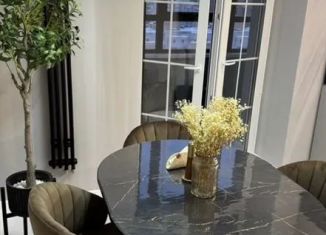 Сдаю однокомнатную квартиру, 42 м2, Омская область, улица А.Н. Кабанова, 2