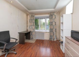 Комната на продажу, 12.4 м2, Пермь, улица Льва Шатрова, 1