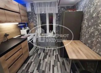 Продаю дом, 200 м2, Лысьва, улица Ватутина, 24