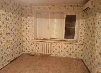 Продаю 1-ком. квартиру, 30 м2, Волгоград, улица Маршала Ерёменко, 100