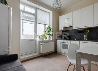 Продаю 1-ком. квартиру, 39.2 м2, Санкт-Петербург, улица Адмирала Коновалова, 2-4