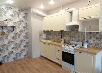 Продается 1-ком. квартира, 37 м2, Псков, улица Юности, 24