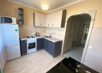 Сдаю 1-комнатную квартиру, 33 м2, Челябинск, Обская улица, 2