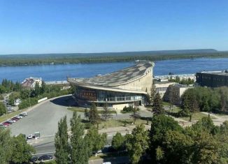 Продажа трехкомнатной квартиры, 70 м2, Самара, метро Алабинская, улица Маяковского, 14