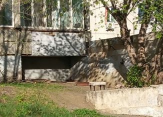 Продаю 3-ком. квартиру, 62 м2, Курган, 5-й микрорайон, 11