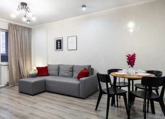 Сдам 2-ком. квартиру, 42 м2, Алтайский край, проспект Строителей, 18
