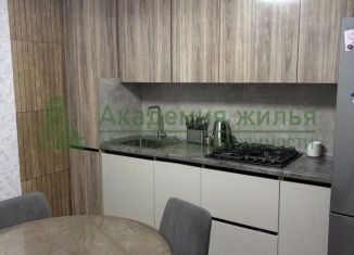 Продается 2-комнатная квартира, 62 м2, Саратов, Кировский район, улица имени Б.Н. Ерёмина, 3